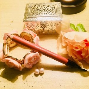 Buxom Plumpline Lip Liner!